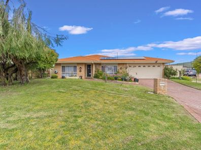 7 Woodman Place, Beechboro WA 6063