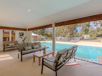 21 Barbarich Drive, Gidgegannup WA 6083