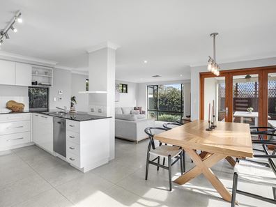 43A Hamilton Street, Stirling WA 6021