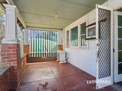 15 Coongan Ave, Greenmount WA 6056