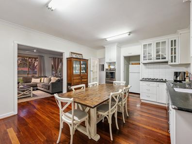20 Coops Avenue, Thornlie WA 6108