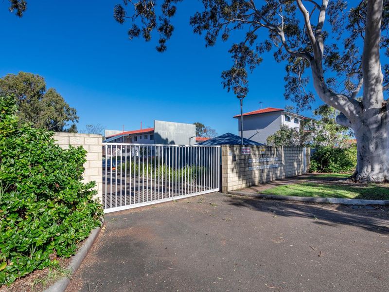 5/14 Coralie Court, Armadale