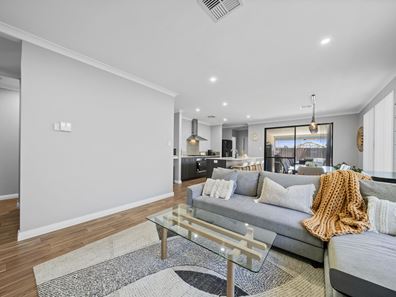 20 Crusader Road, Banksia Grove WA 6031