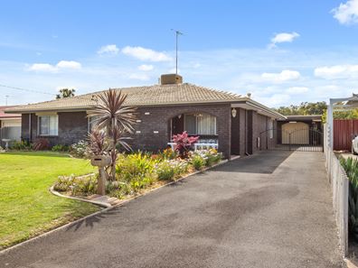 15 Wilkes Street, Carey Park WA 6230
