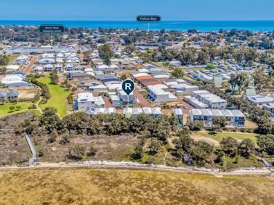 29/15 Kardan Loop, Falcon WA 6210