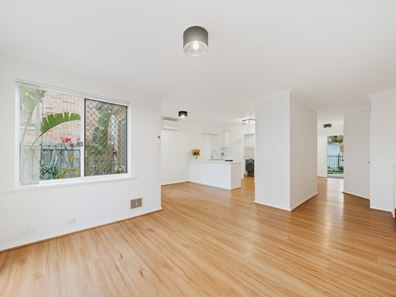 1 Henley Street, Como WA 6152