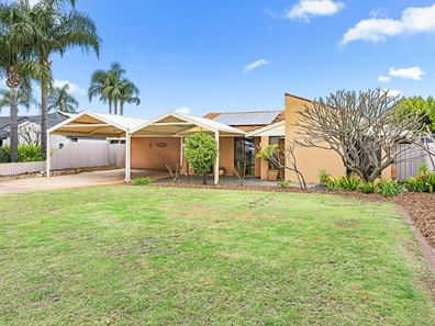 6 Townson Street, Leeming WA 6149
