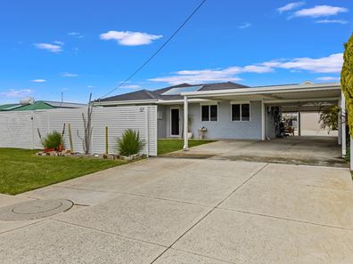 57 Elswick Street, Safety Bay WA 6169