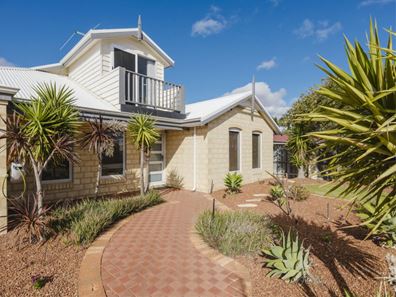 6 Dakar Way, Mindarie WA 6030