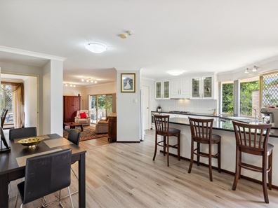 13 Mauldon Mews, Winthrop WA 6150