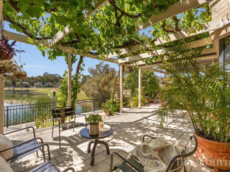2 Catalina Cove, Maylands