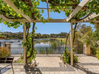 2 Catalina Cove, Maylands WA 6051