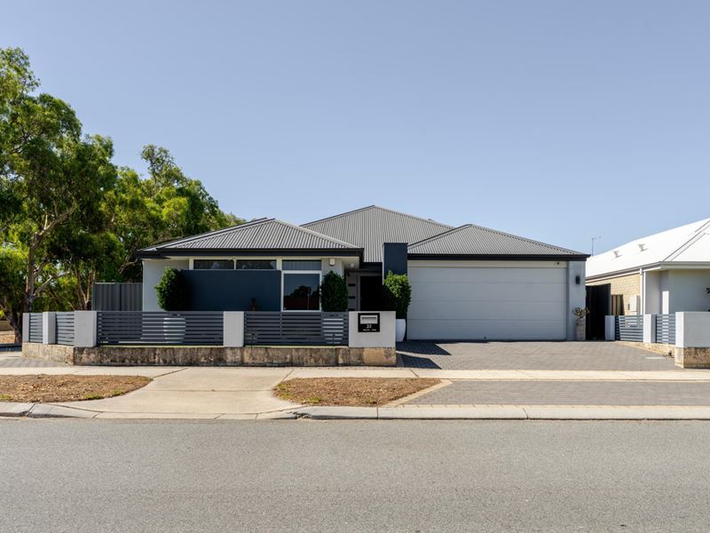 23 Bolero Road, Aveley WA 6069