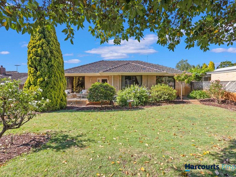 10 Pinewood Avenue, Woodlands WA 6018