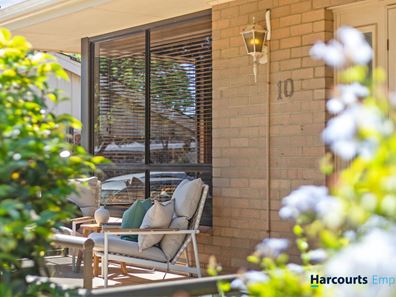 10 Pinewood Avenue, Woodlands WA 6018