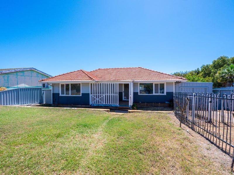 5 Felicia Street, Rangeway WA 6530