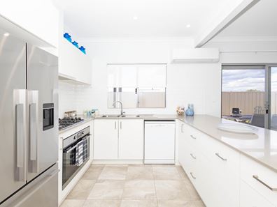 118 Thomas Street, Leeman WA 6514