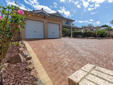 10 Eldwick Loop, Swan View WA 6056