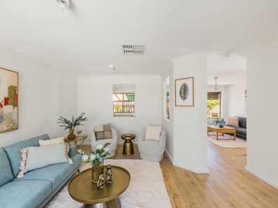 22/4 Marlo Place, Waikiki WA 6169
