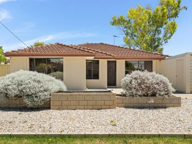 8 Tay Court, Cooloongup WA 6168