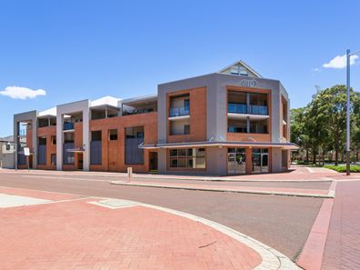 24/56 Grand Boulevard, Joondalup WA 6027