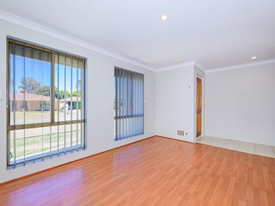 3 Kingston Place, Midland WA 6056