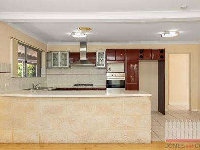 2 Charnwood Place, Two Rocks WA 6037