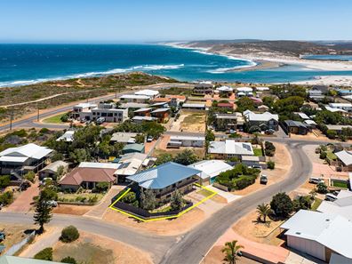 4B Batavia Circle, Kalbarri WA 6536