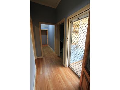 56 Coronation St, Merredin WA 6415