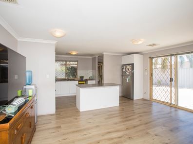 103 Pelican Parade, Ballajura WA 6066