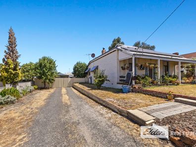 23 Jones  Street, Collie WA 6225