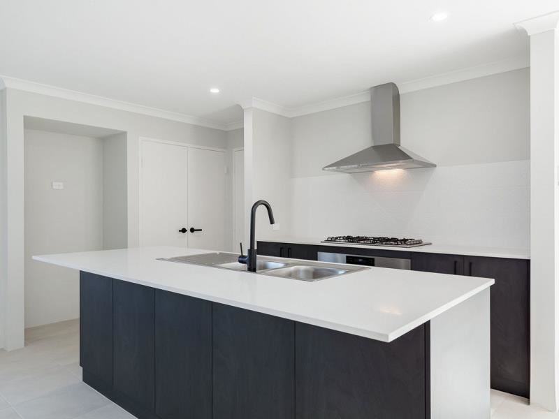 26 Cinnabar Drive, Eglinton