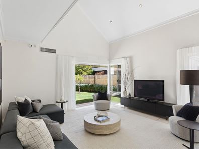 15 Jarrah Lane, Mount Claremont WA 6010