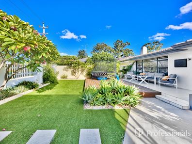 12 Paine Road, Morley WA 6062