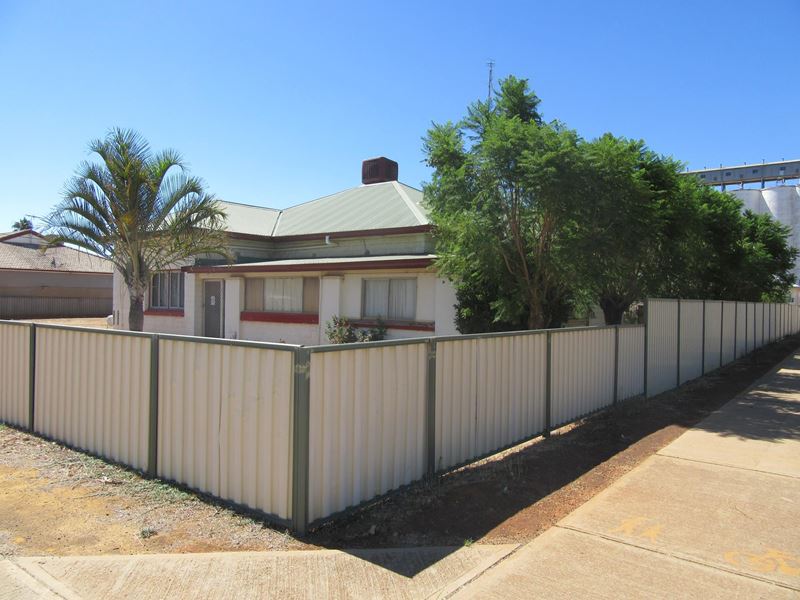 35 & 37 Carter street, Three Springs WA 6519