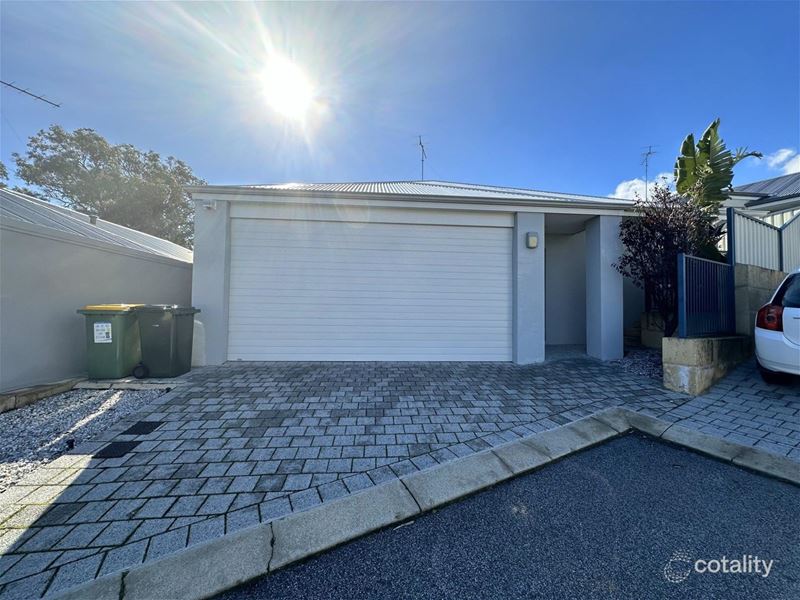 6 Galvestone Court, Meadow Springs