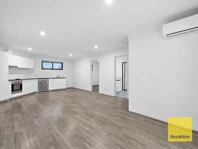 9/230 Spencer Road, Thornlie WA 6108