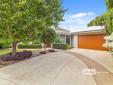 48 Blue  Crescent, West Busselton WA 6280
