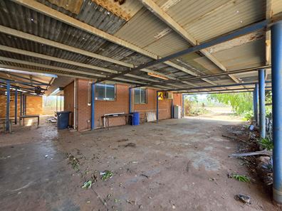 366 South River Road, Carnarvon WA 6701