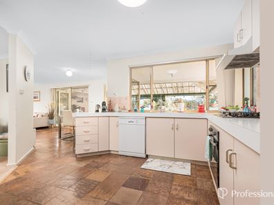 44 Seaview Boulevard, Wandina WA 6530