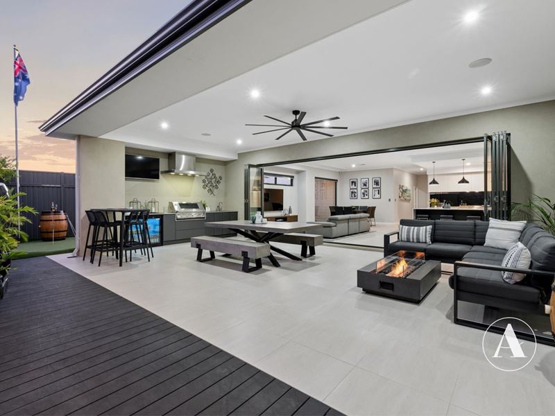11 Julimar Drive, Southern River WA 6110