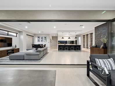 11 Julimar Drive, Southern River WA 6110