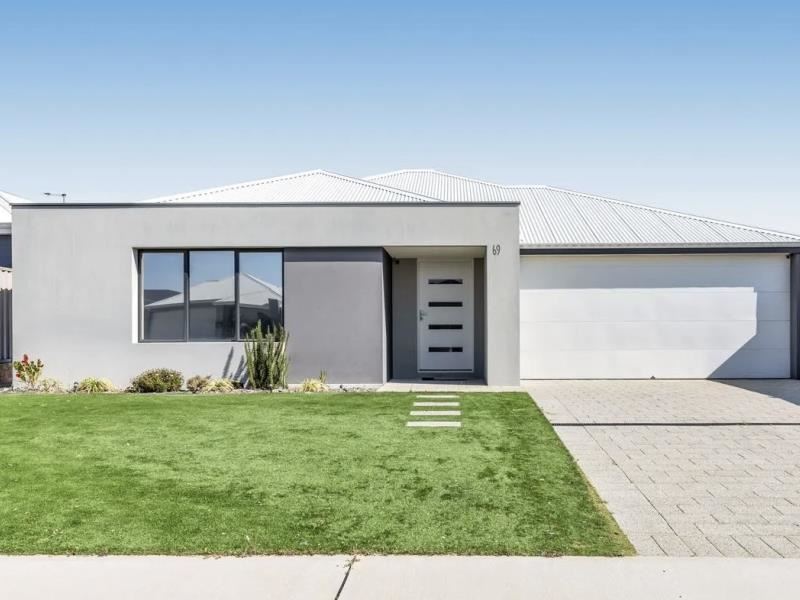 69 Whadjuk Drive, Hammond Park WA 6164