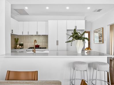 15 Surrey Street, Dianella WA 6059