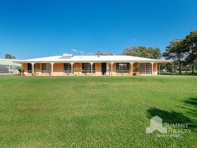 14 Scott Street, Boyanup WA 6237