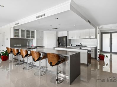 9 Viewcrest Rise, Coogee WA 6166