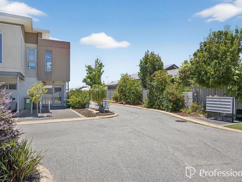 17/12 Bushlark Turn, Erskine WA 6210