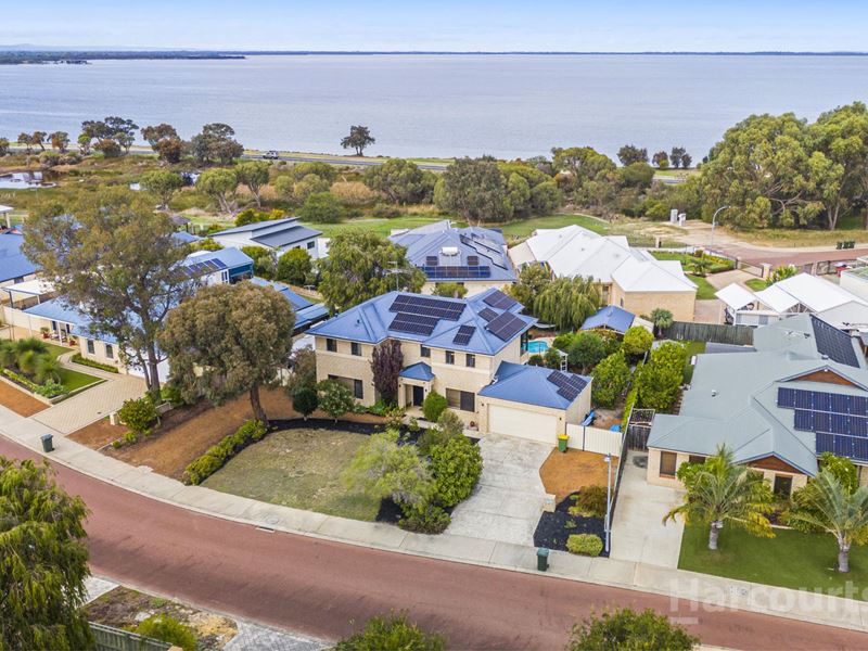 8 Placid Waters Parade, Coodanup