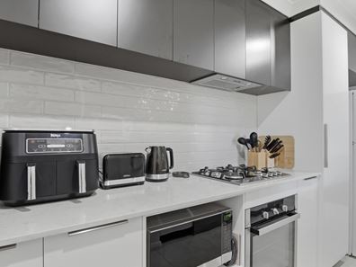 33 Plunkett Turn, Canning Vale WA 6155