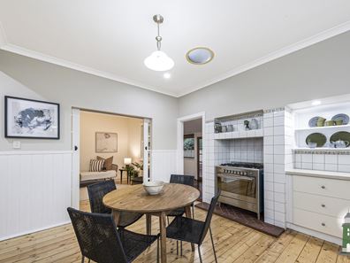 1 Holmes Place, Hilton WA 6163